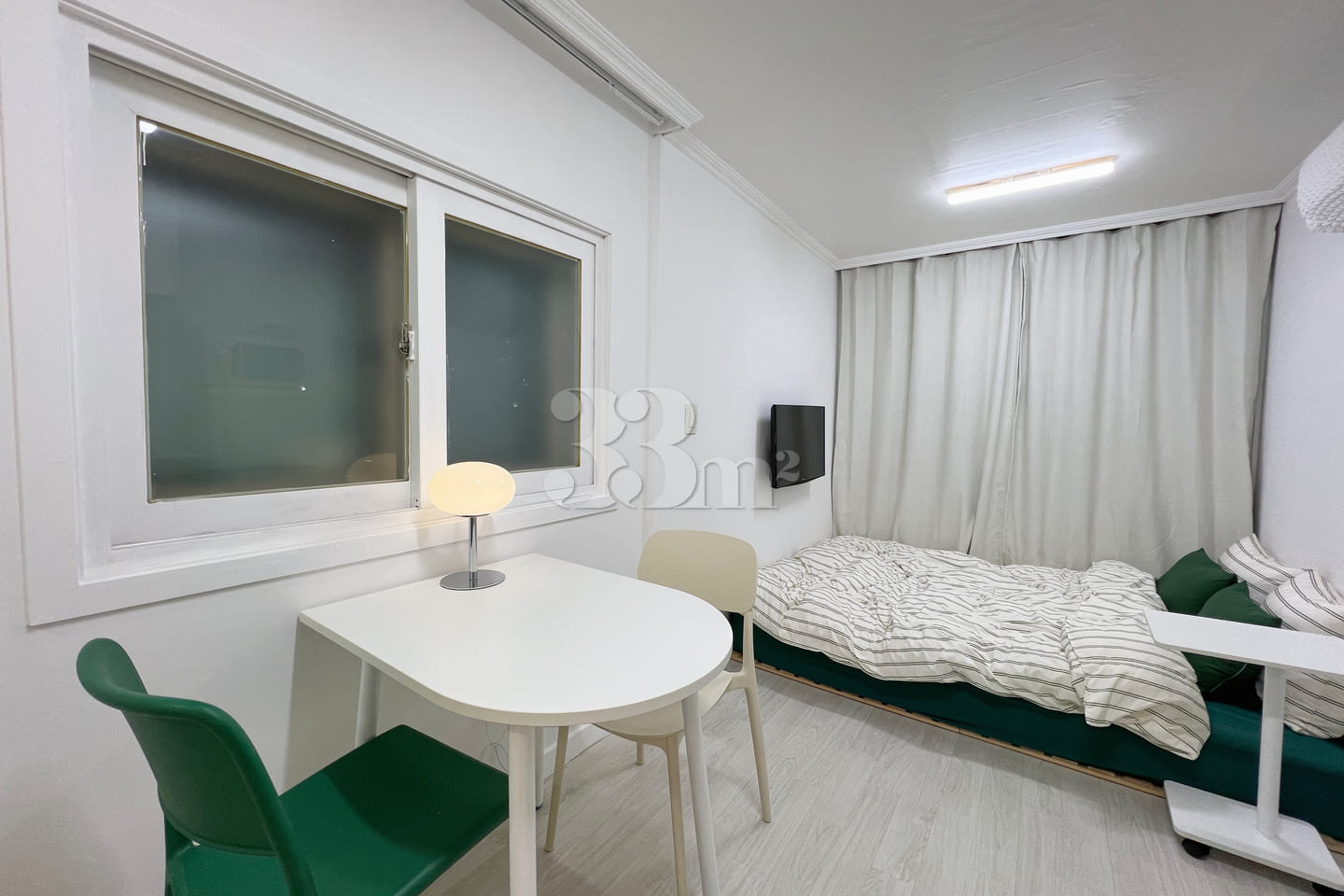 7 min from Sangsu Station / Queen-size bed / 8th image