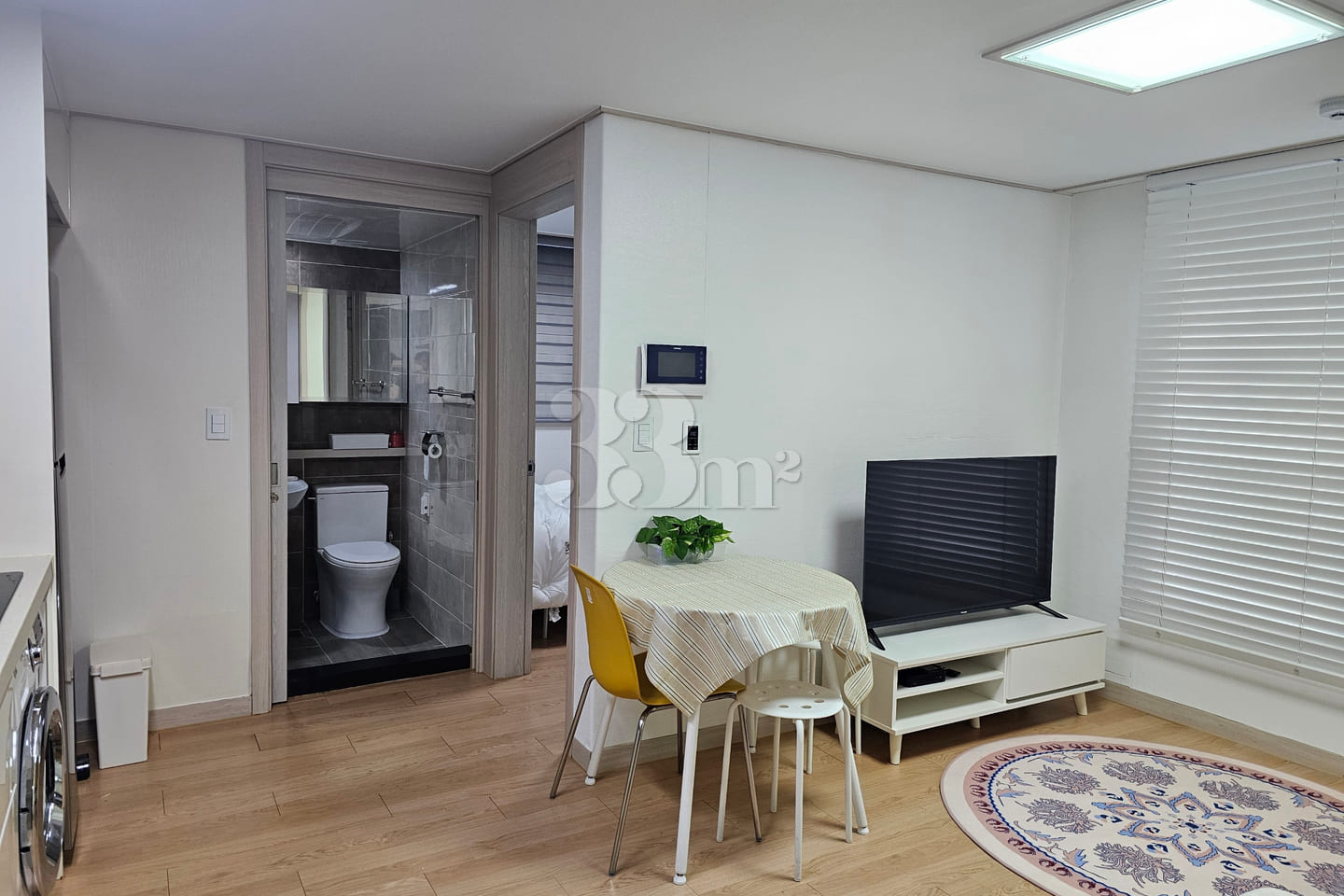 Pleasant, fully-furnished, new two-room apart 0th image