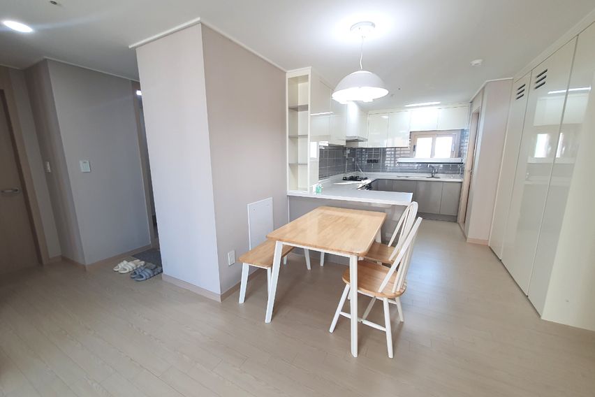 3룸의 넓은 신축아파트 2번째 이미지