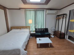 A clean house in Songcheon-dong. 2th image