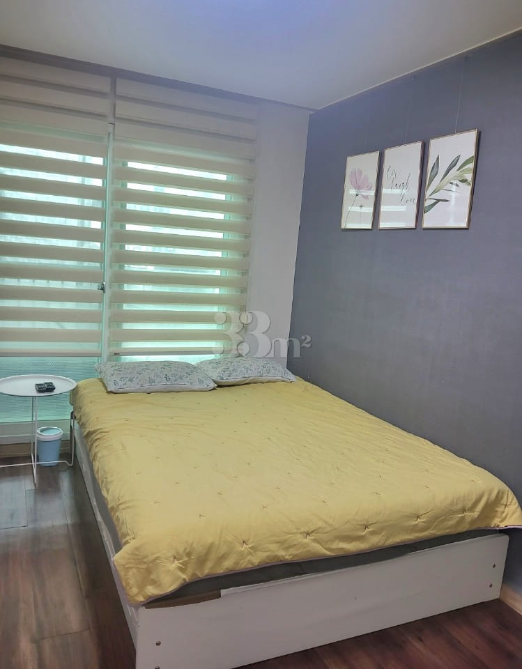 Cozy room near Sinsa Station 2th image