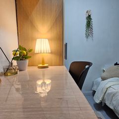 ROOM 310 Unit Image
