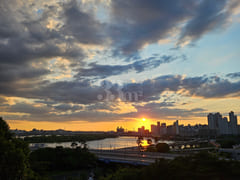 Mapo Han River view, dryer available 14th image