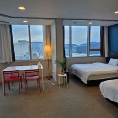 용인트리니호텔더편안3 방 이미지