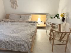 Cozy two-room apartment near Sinseol-dong Sta 1th image