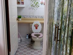 Our cozy and snug home 17th image