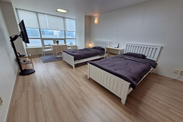🎯 Fully furnished and remodeled apartment in 2th image