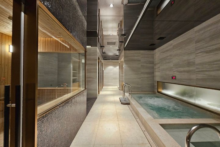 Gangnam 1.5-room apartment with spa access 4th image