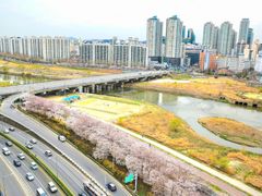 2 minutes from Yangpyeong Station 💚 River Vi 7th image