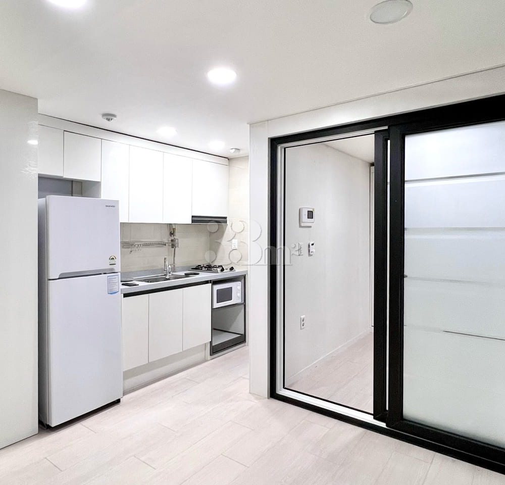 Fully-furnished, Clean Room_No. 1 5th image