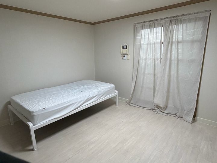J studio 방 이미지