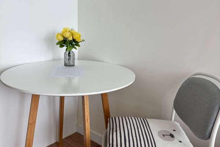 Fully furnished, 2-minute walk from Ewha Woma 4th image