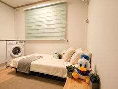 No need for a laundry room, it even has a dry 0th image