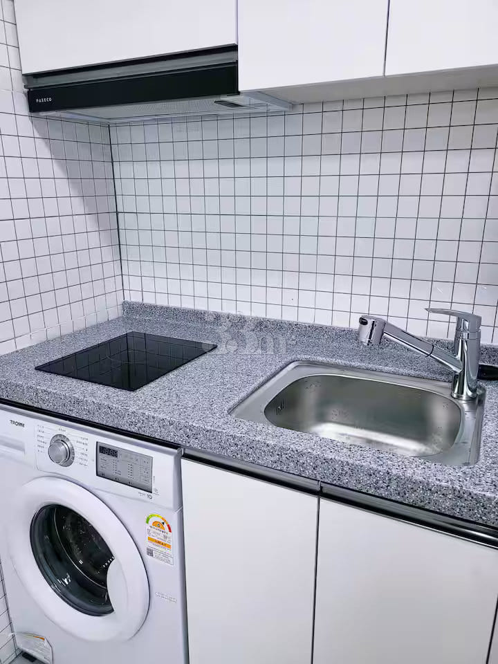 Newly opened, 9 minutes from Hongik Universit 11th image