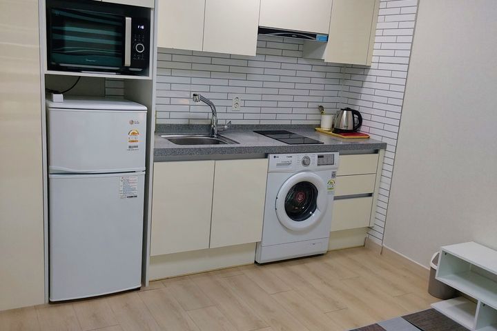 Bright studio apartment near Innovation City 1th image