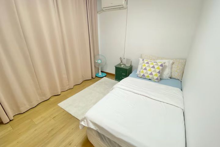 Quiet two-room apartment 4th image