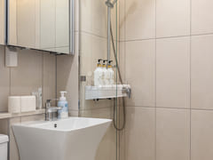 3rd floor, 4 beds for 4 people + 2 bathrooms 7th image