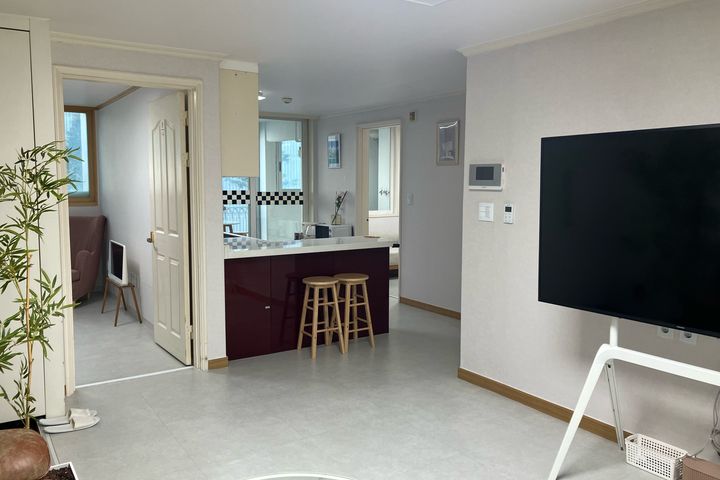Clean 3-room apartment in Siheung 2th image