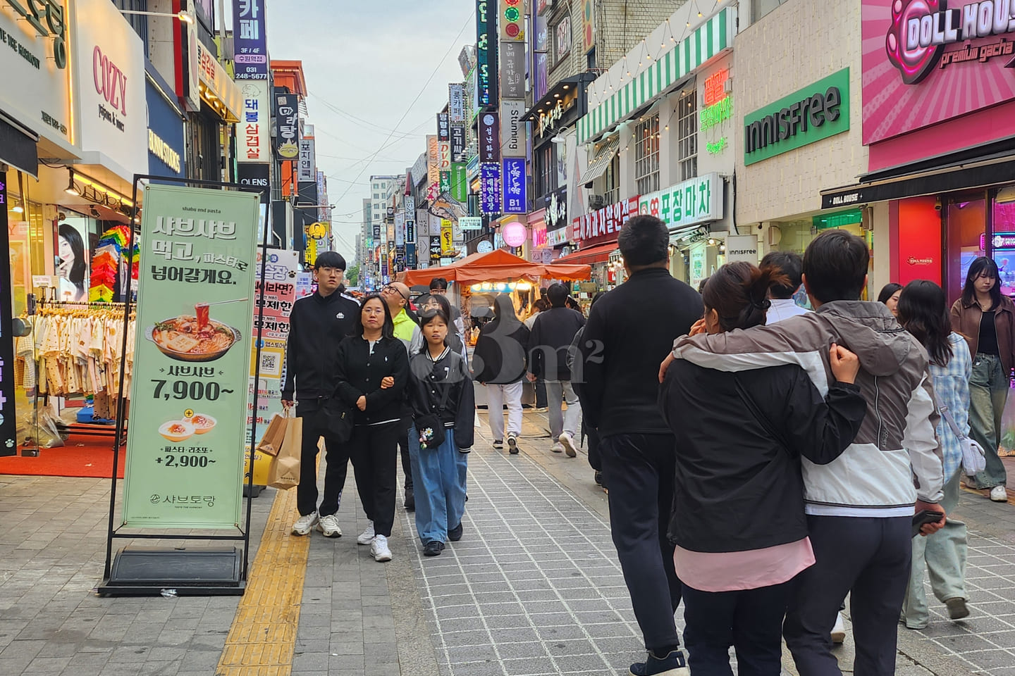 Near Suwon Station Rodeo Street 9th image