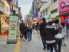 Near Suwon Station Rodeo Street 9th image
