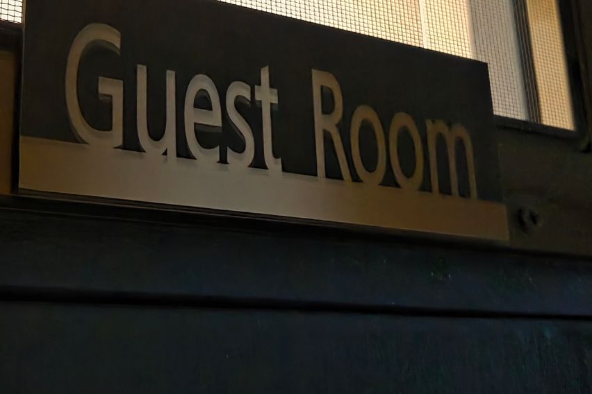 Guest Room 2번째 이미지