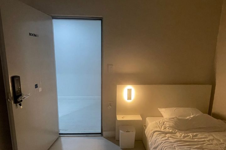 Room 1 0th image