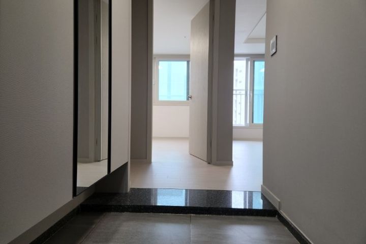 Short-term rental of a home currently for sal 6th image
