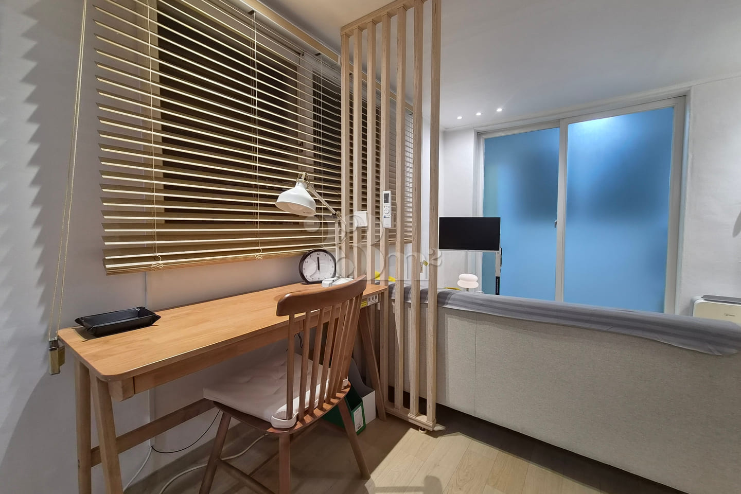 Spacious studio apartment right next to Cheon 9th image