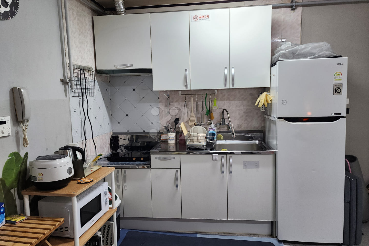Studio apartment near Cheongnyangni Station 7th image