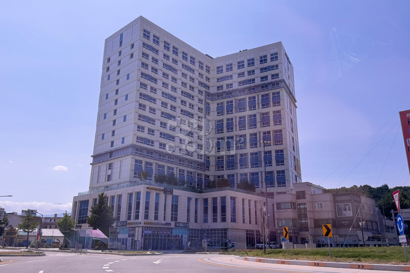 Officetel right in front of Gangneung Station 6th image