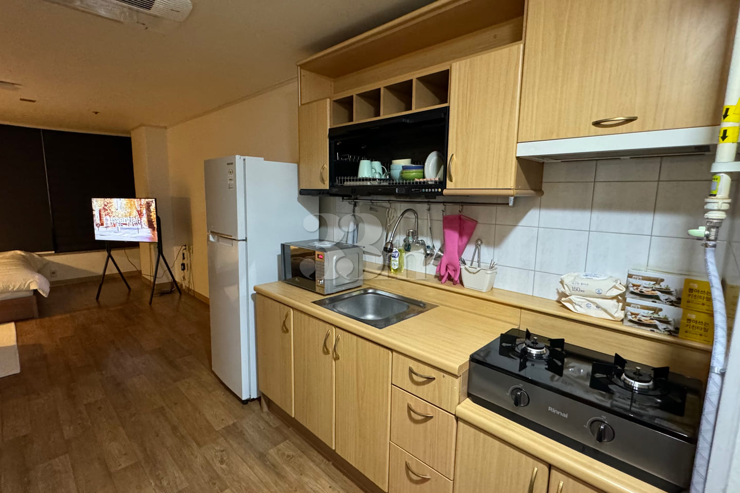 A clean and comfortable house in Sangnam-dong 5th image