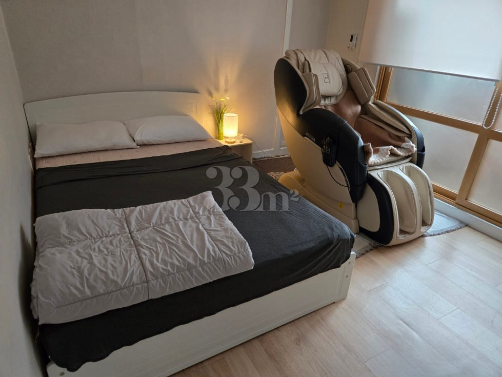Sleeps up to 6 ♥️ 3 Queen beds 🎄 Business tr 2th image