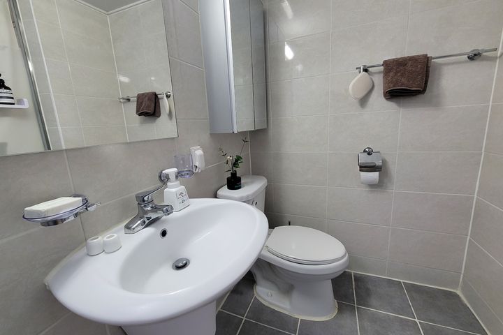 Studio apartment near Ajou University and the 11th image