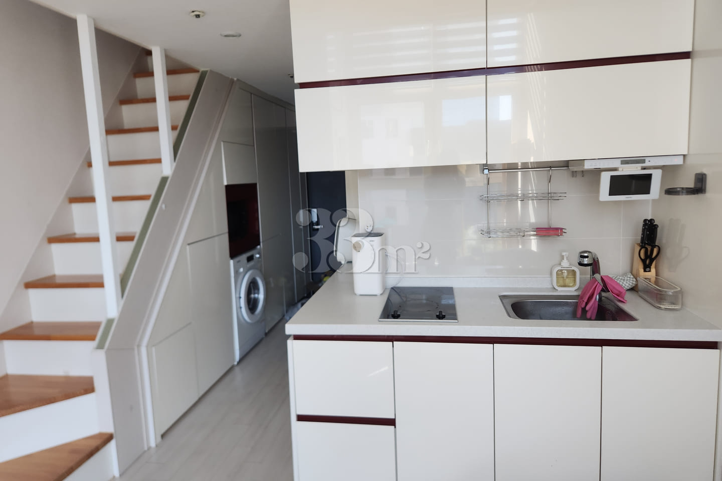 Fully furnished duplex with a terrace 17th image