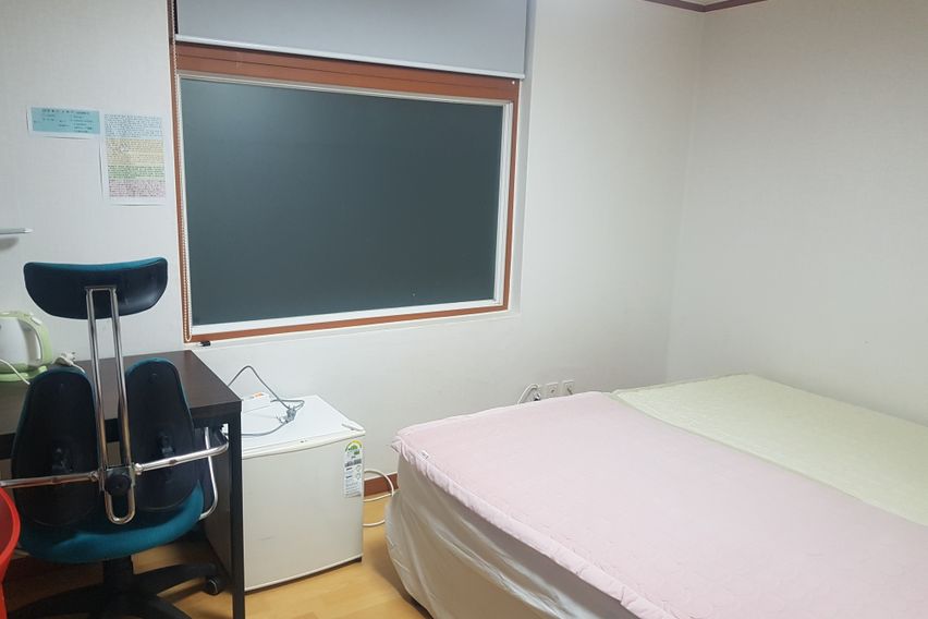 홍대입구역3분원룸텔1