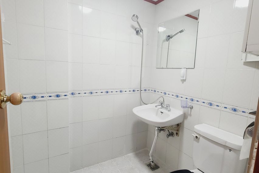 두정동 넓은룸 퀸침대1 6번째 이미지