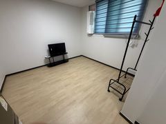 Room a 6-minute walk from Songtan Station 2th image