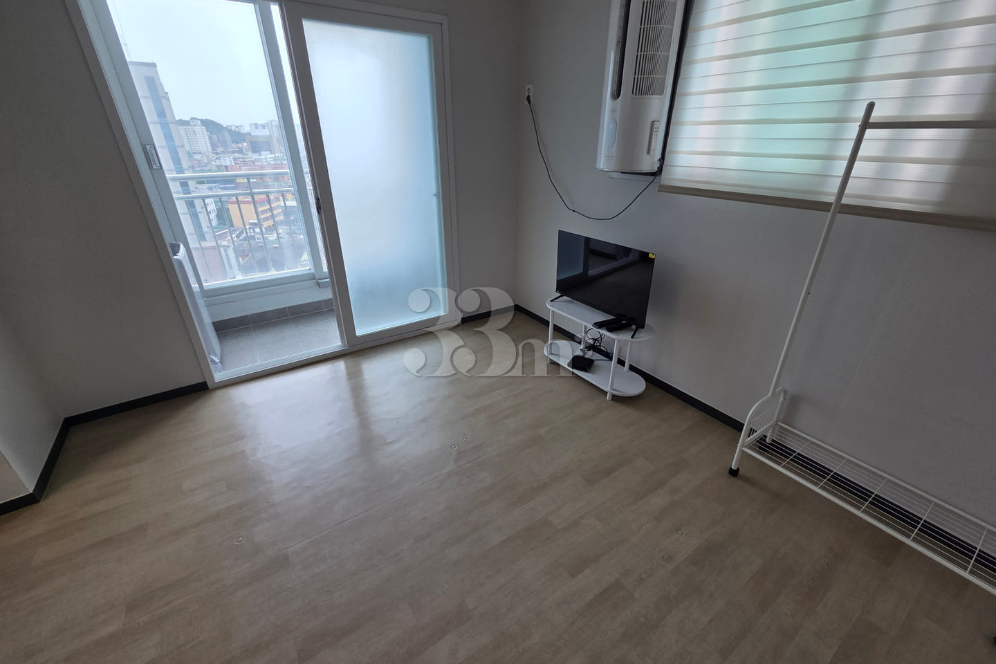 Studio apartment, 6-minute walk from Songtan  1th image