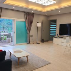 207호  방 이미지