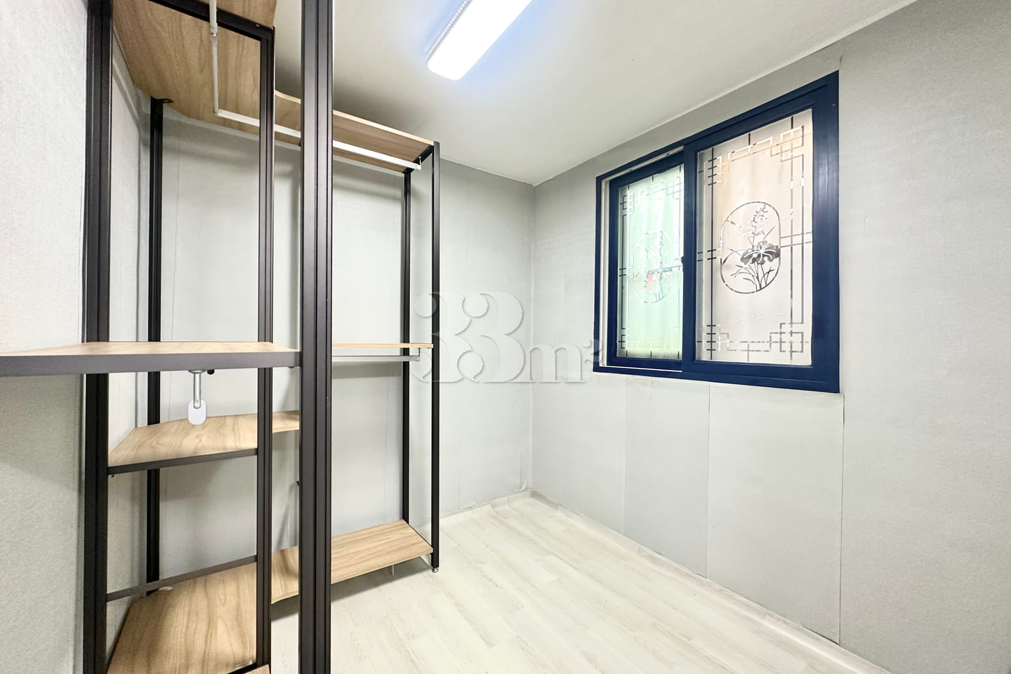 Sunny two-bedroom apartment near the subway s 9th image