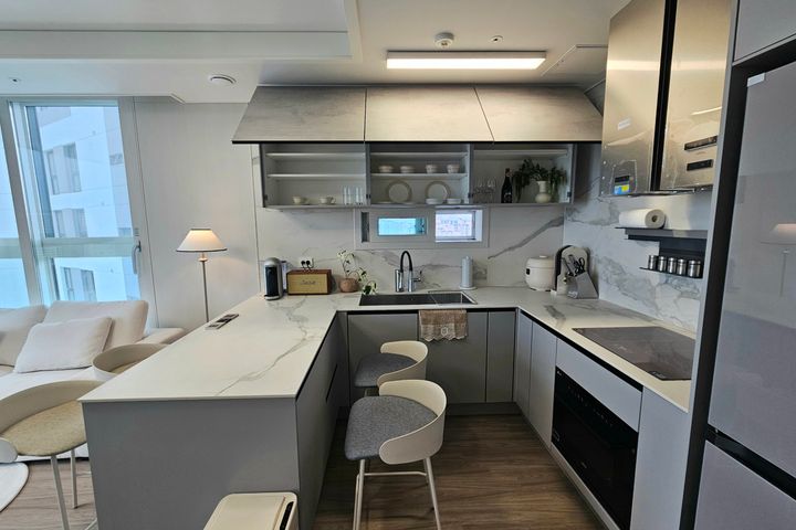 Ilsan high-end, fully furnished, first move-i 2th image