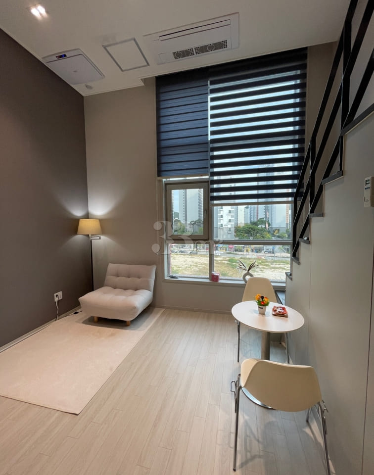 Sejong BRT Super-Close Duplex Office 0th image