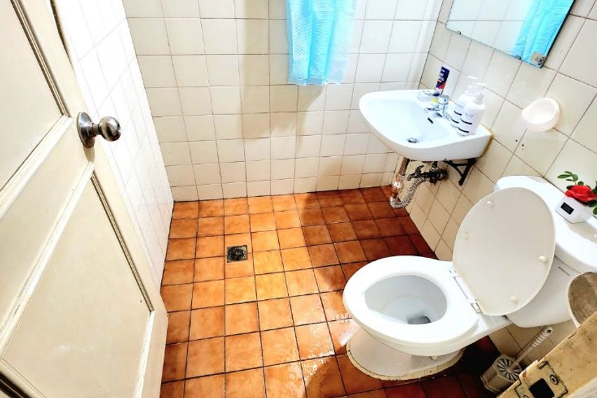 신논현역 2분거리