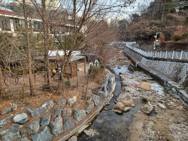 북한산 감나무별장2명