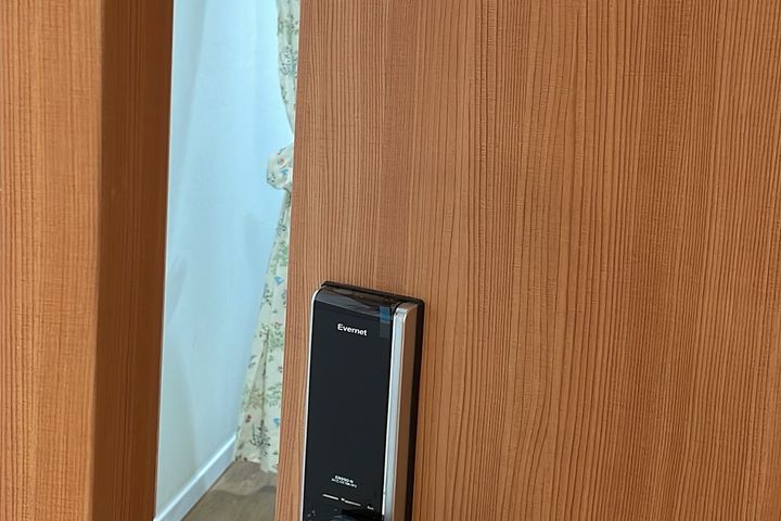 ROOM 408 3th image