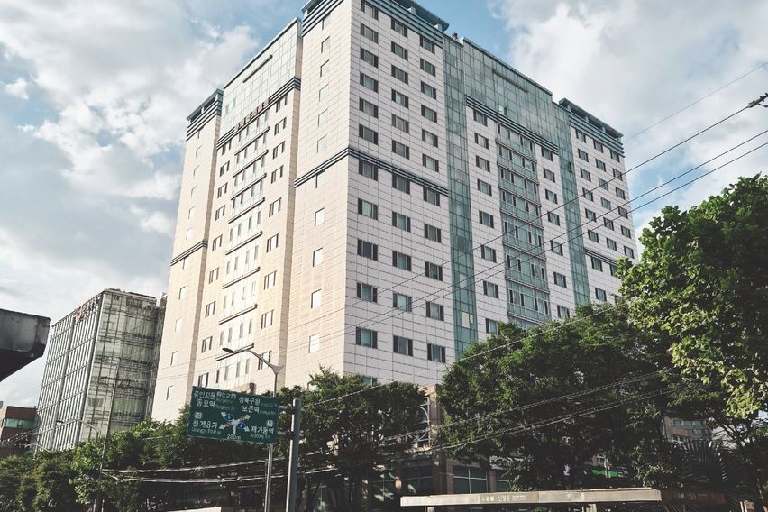 신설동역 복층 3인실