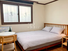 4-Person Room “2 Queen Beds” 2th image