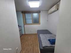 Room 203 2th image