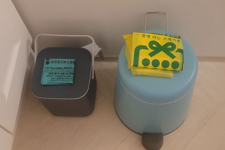 시내 깨끗하고 큰 원룸