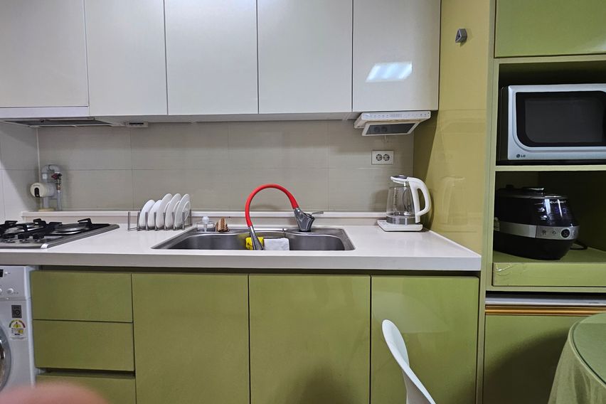 별똥별하우스 사이8층